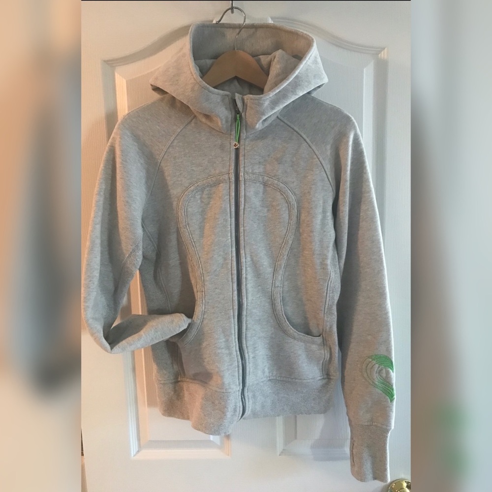 lululemon Scuba Hoodie *SE Chakra Anahata size 8